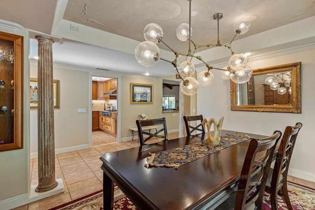 1285 Hidden Oaks Trail, Vista, CA 92084