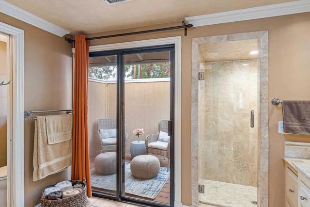 1285 Hidden Oaks Trail, Vista, CA 92084