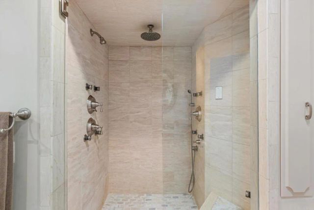 1285 Hidden Oaks Trail, Vista, CA 92084