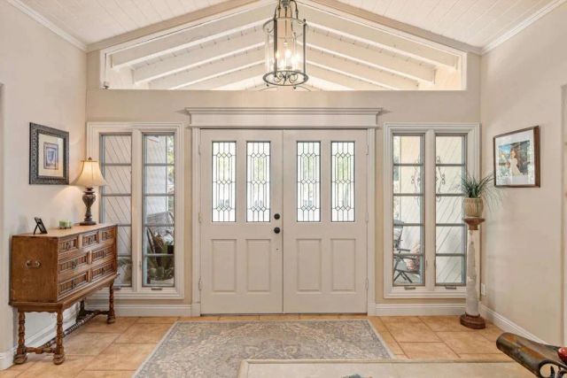 1285 Hidden Oaks Trail, Vista, CA 92084