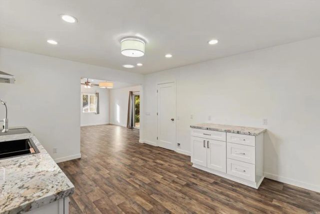 1285 Hidden Oaks Trail, Vista, CA 92084