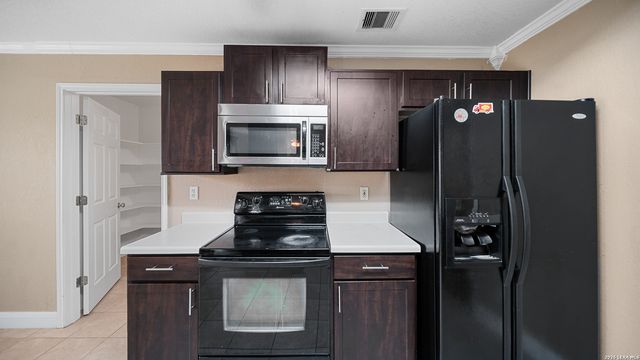 10842 Bentsen Palm, San Antonio, TX 78254