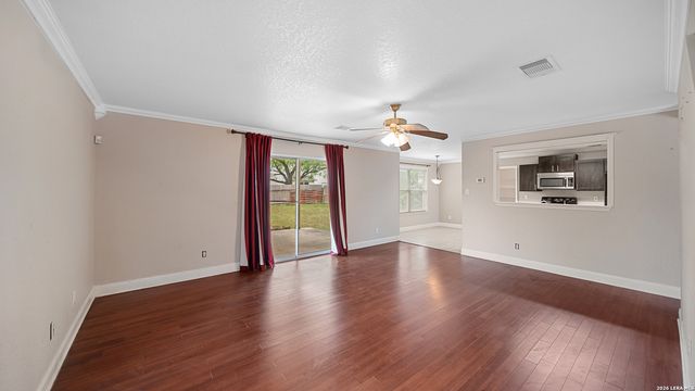 10842 Bentsen Palm, San Antonio, TX 78254