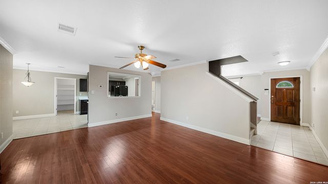 10842 Bentsen Palm, San Antonio, TX 78254