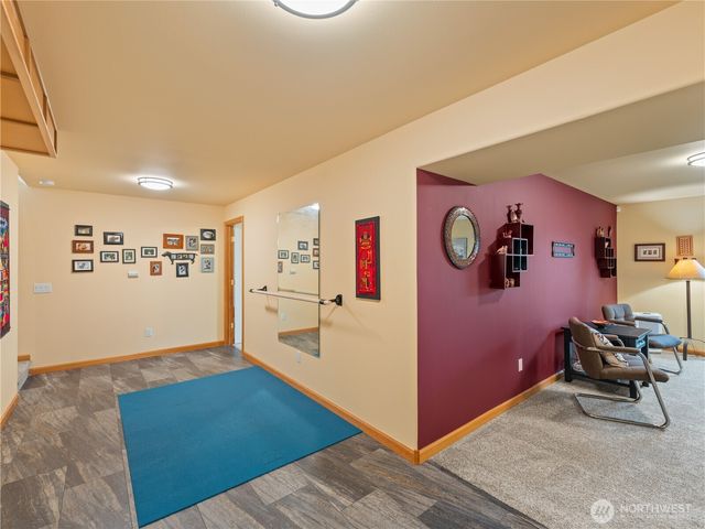 1351 Crestview Drive, Camano Island, WA 98282