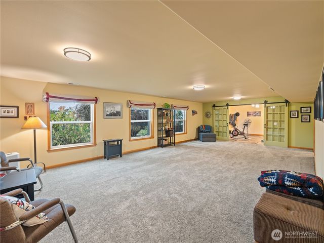 1351 Crestview Drive, Camano Island, WA 98282