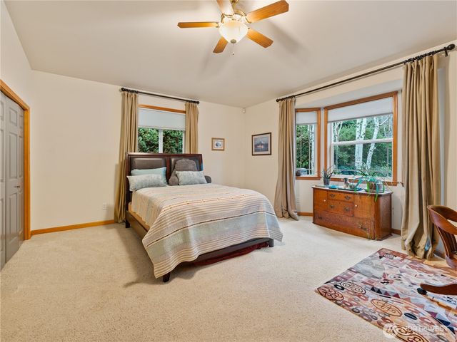 1351 Crestview Drive, Camano Island, WA 98282