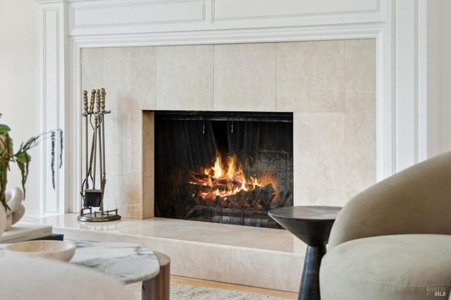 16 Dutch Valley Ln, San Anselmo, CA 94960