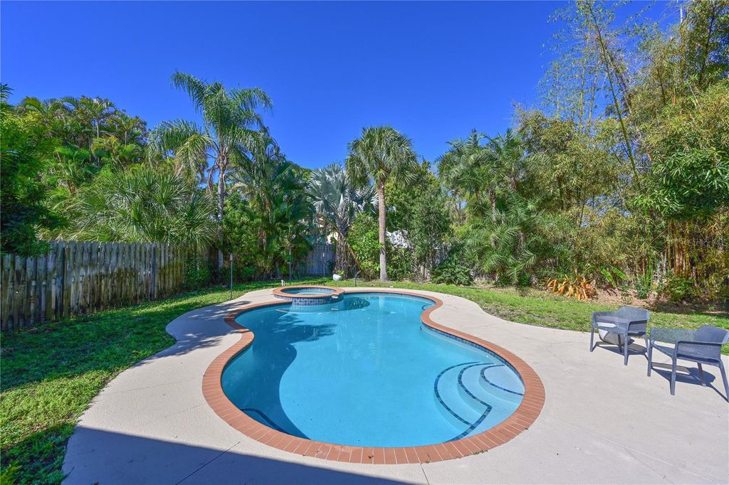 Image 22 of property listing at 1106 87TH STREET NW, Bradenton, FL 34209