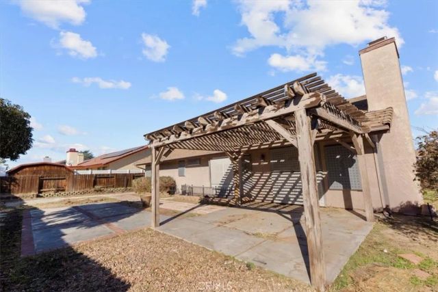 13511 Mountain Drive, Hesperia, CA 92344