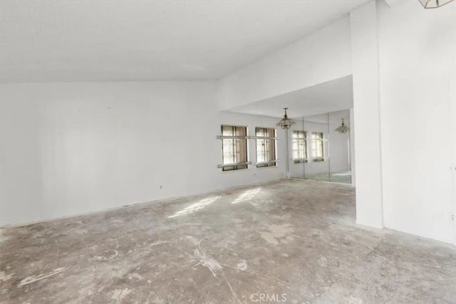 13511 Mountain Drive, Hesperia, CA 92344