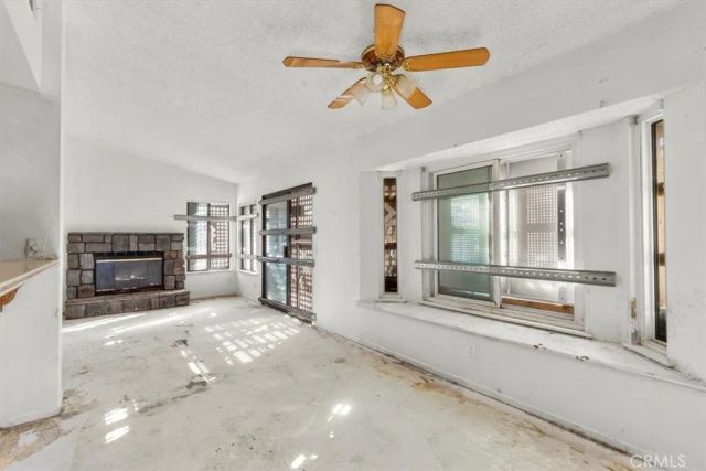 13511 Mountain Drive, Hesperia, CA 92344