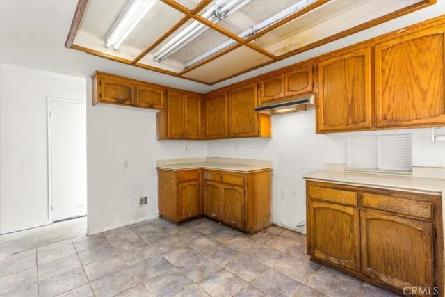 13511 Mountain Drive, Hesperia, CA 92344