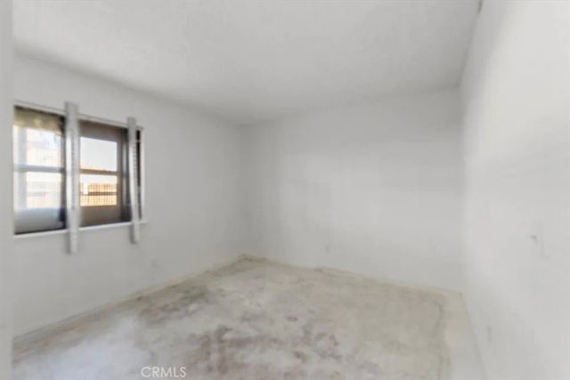 13511 Mountain Drive, Hesperia, CA 92344