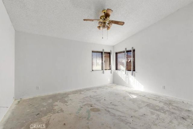 13511 Mountain Drive, Hesperia, CA 92344