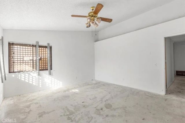 13511 Mountain Drive, Hesperia, CA 92344