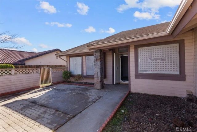 13511 Mountain Drive, Hesperia, CA 92344