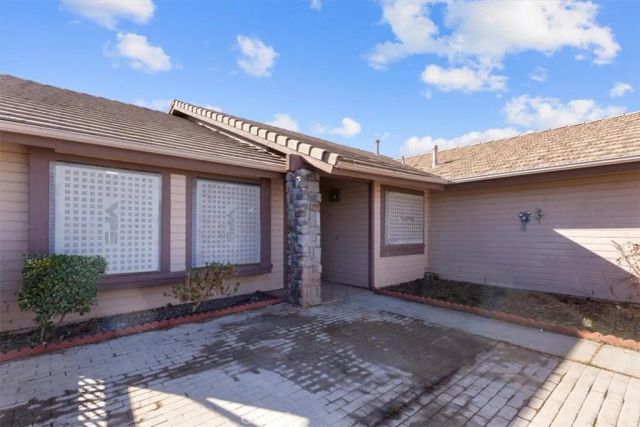 13511 Mountain Drive, Hesperia, CA 92344