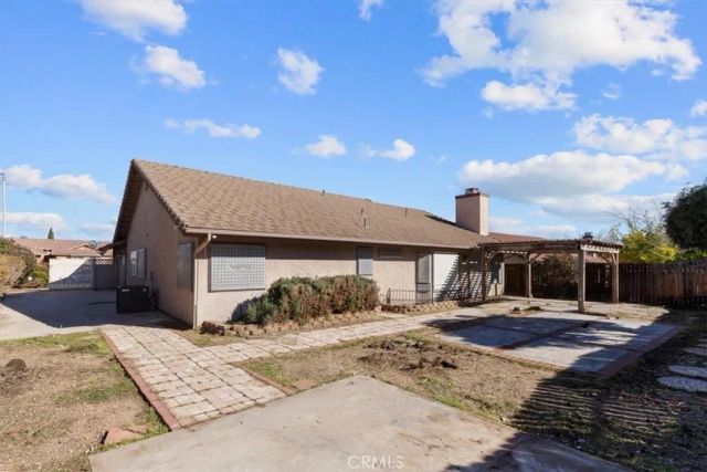13511 Mountain Drive, Hesperia, CA 92344