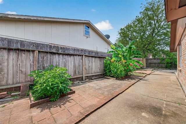 16511 Moary Firth Drive, Houston, TX 77084