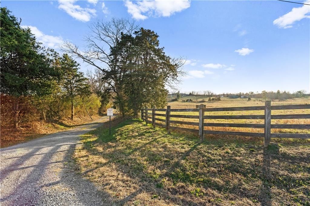 Image 23 of property listing at 2113.5 Union Grove Church Road SE, Adairsville, GA 30103
