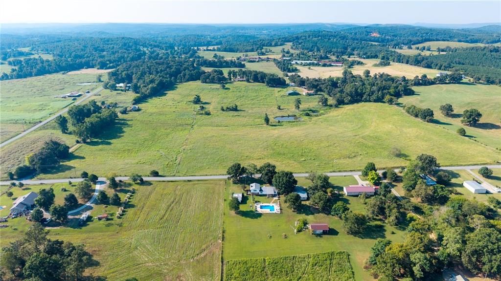 Image 36 of property listing at 2113.5 Union Grove Church Road SE, Adairsville, GA 30103