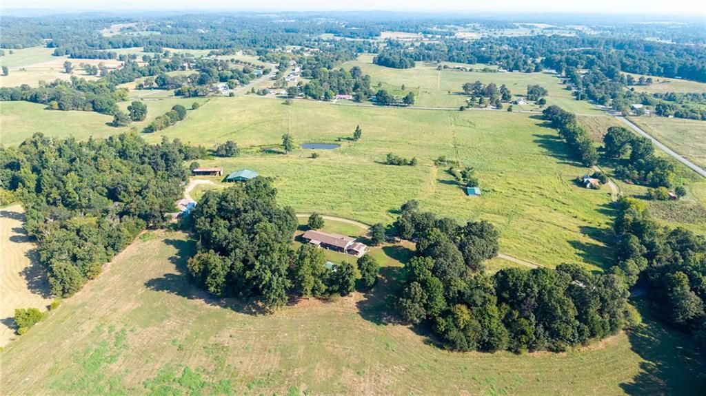 Image 42 of property listing at 2113.5 Union Grove Church Road SE, Adairsville, GA 30103