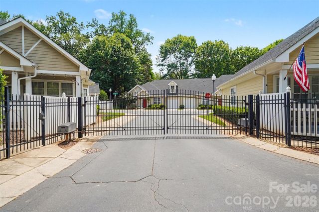1106 Davant Lane, Charlotte, NC 28209