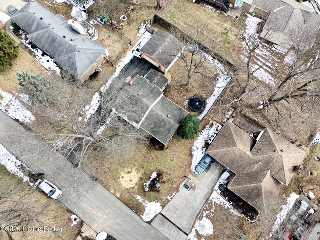 6801 Fordham Ln, Louisville, KY 40291