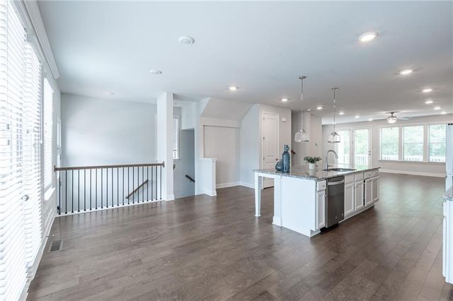 2701 Cedar Pine Way, Doraville, GA 30360