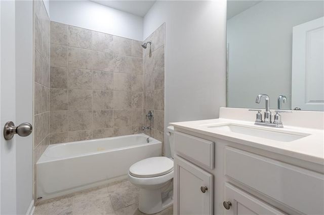 2701 Cedar Pine Way, Doraville, GA 30360