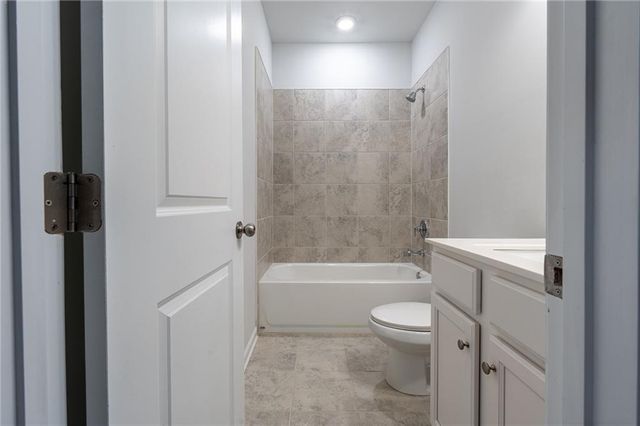 2701 Cedar Pine Way, Doraville, GA 30360