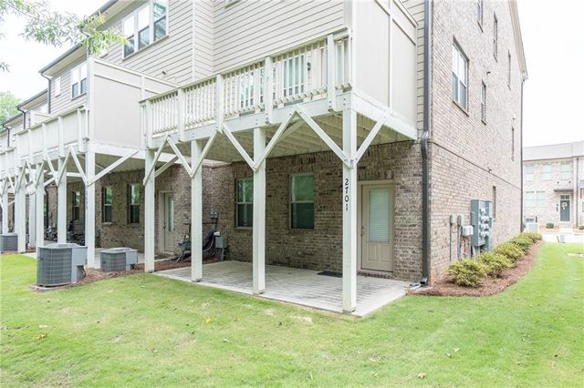 2701 Cedar Pine Way, Doraville, GA 30360