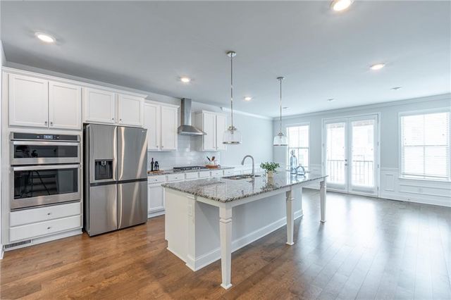 2701 Cedar Pine Way, Doraville, GA 30360