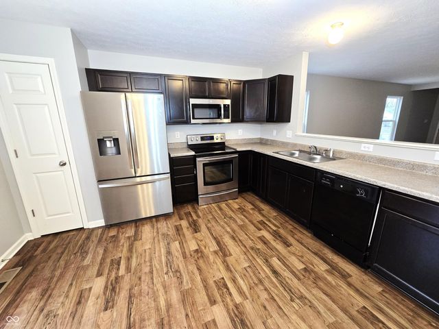 4449 Redhaven Drive, Indianapolis, IN 46235