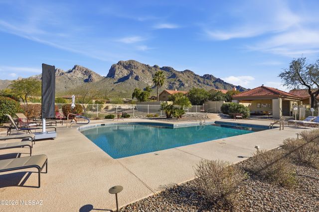 200 E Suntree Street, Tucson, AZ 85737