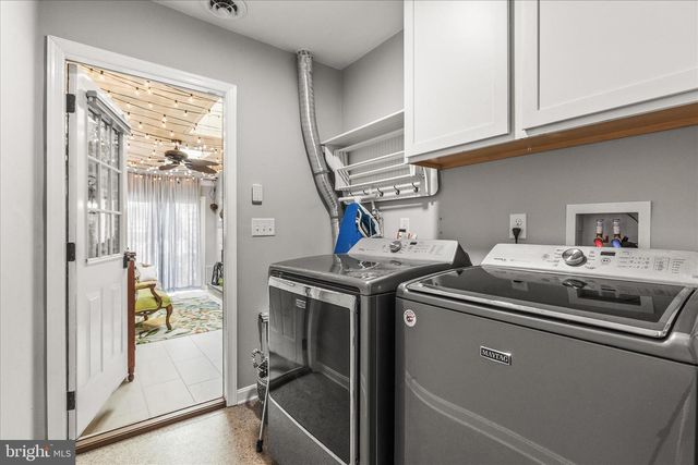 813 W MIDDLE ST, Hanover, PA 17331
