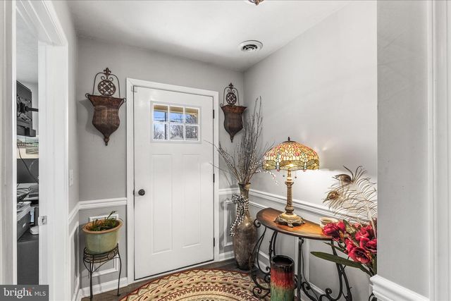 813 W MIDDLE ST, Hanover, PA 17331