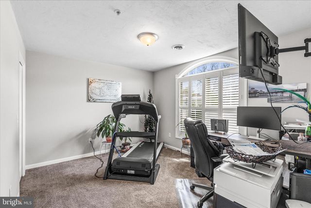 813 W MIDDLE ST, Hanover, PA 17331