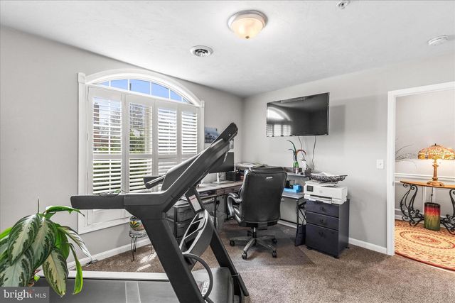 813 W MIDDLE ST, Hanover, PA 17331