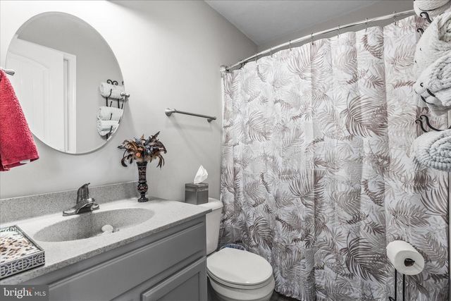 813 W MIDDLE ST, Hanover, PA 17331