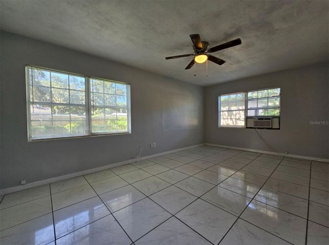 2721 DOYLE CIRCLE, Lakeland, FL 33801