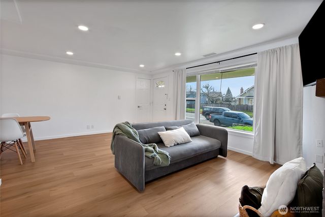 5901 S Yakima, Tacoma, WA 98408