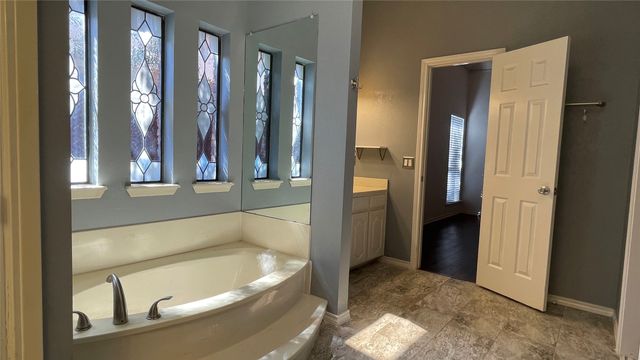 4023 Lawngate Drive, Dallas, TX 75287