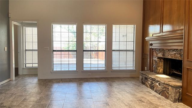 4023 Lawngate Drive, Dallas, TX 75287