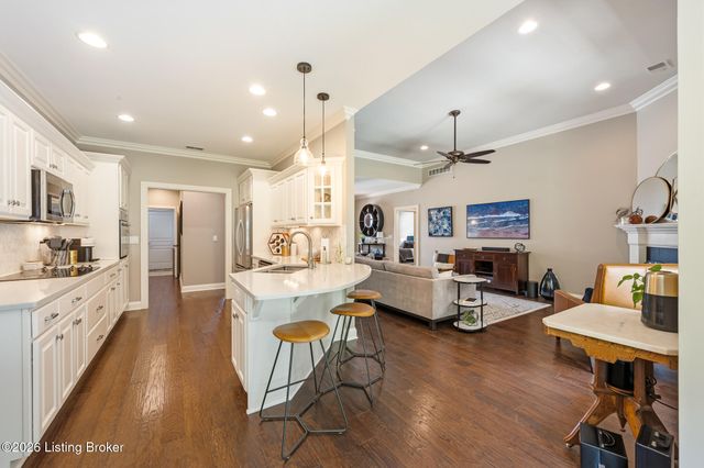 4338 Sanctuary Bluff Ln, Louisville, KY 40241