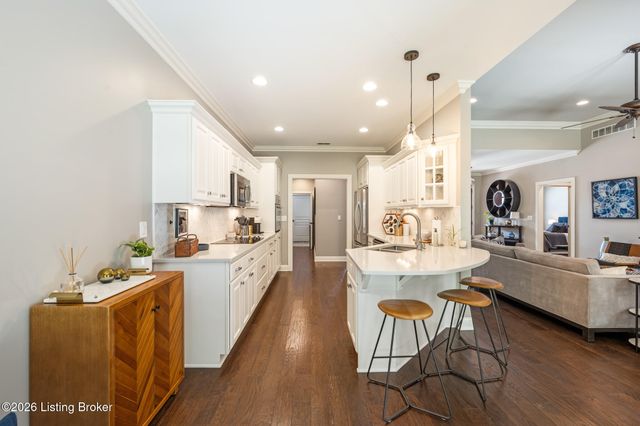 4338 Sanctuary Bluff Ln, Louisville, KY 40241