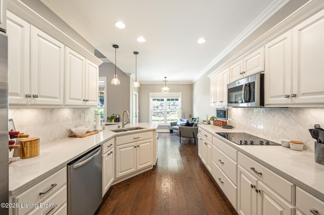 4338 Sanctuary Bluff Ln, Louisville, KY 40241