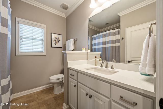 4338 Sanctuary Bluff Ln, Louisville, KY 40241
