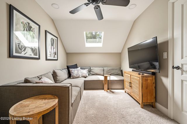 4338 Sanctuary Bluff Ln, Louisville, KY 40241